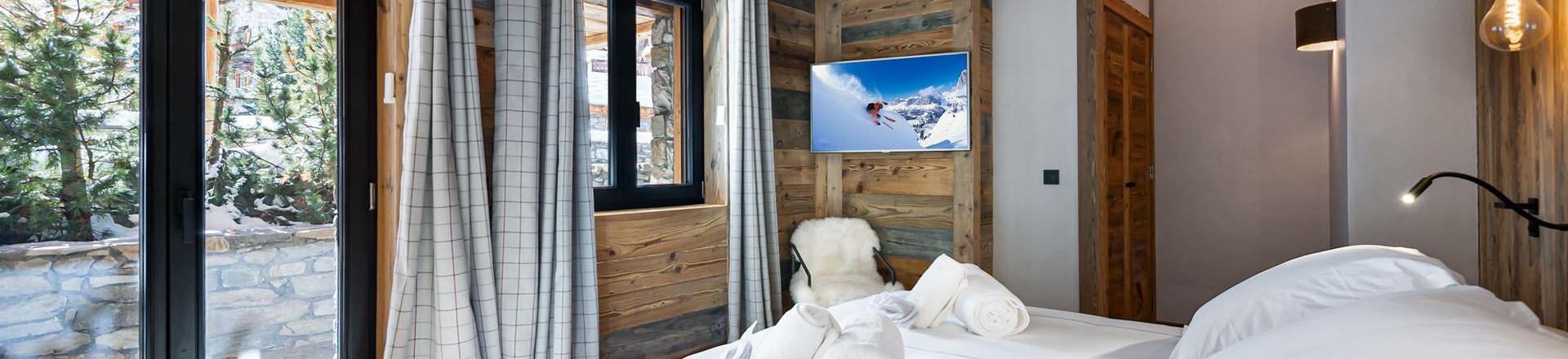 Rent in ski resort 7 room triplex chalet 14 people (ANGELUS) - Résidence la Tapia - Val d'Isère - Bedroom