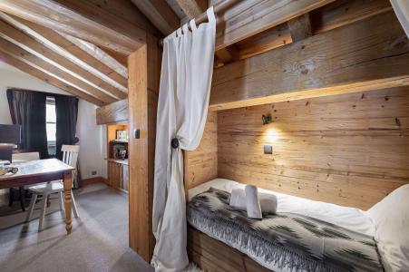 Rent in ski resort 6 room chalet 9 people - Chalet Klosters - Val d'Isère - Apartment