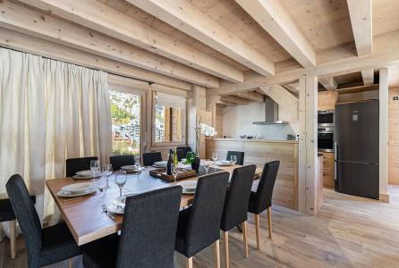 Rent in ski resort 6 room duplex chalet 11 people - Chalet Saint Joseph - Val d'Isère - Dining area