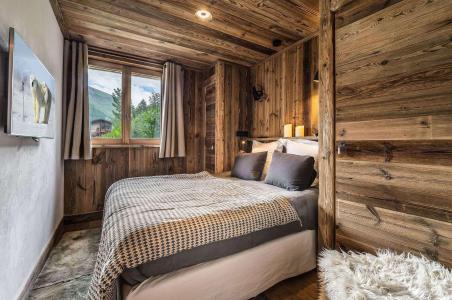 Rent in ski resort 5 room triplex chalet 10 people - Chalet Tasna - Val d'Isère - Master bedroom