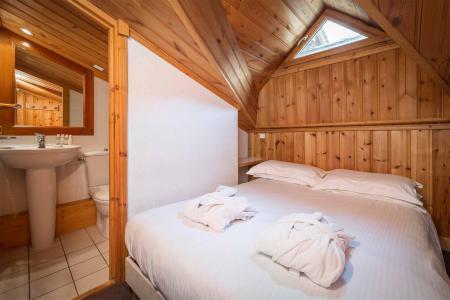 Rent in ski resort Chalet Vallon - Val d'Isère - Bedroom