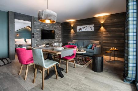 Rent in ski resort 3 room apartment 4 people - Chalets Izia - Val d'Isère - Living room
