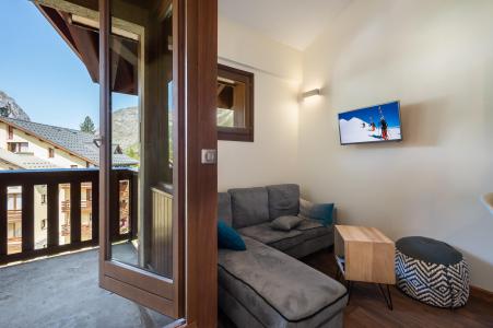 Rent in ski resort 2 room duplex apartment 4 people (304) - Résidence Chantelouve - Val d'Isère - Living room