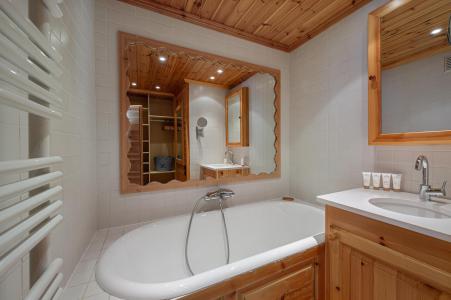 Location au ski Appartement 4 pièces 7 personnes (49) - Résidence Hauts de Val - Val d'Isère - Salle de bain