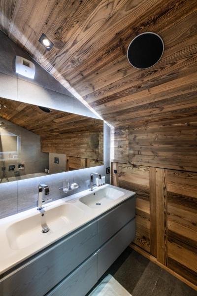 Rent in ski resort  (A32) - Vail Lodge - Val d'Isère - Shower room