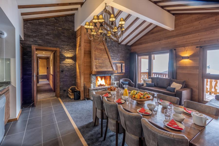 Rent in ski resort 5 room apartment 8 people - Chalet Altitude - Val Thorens - Living room