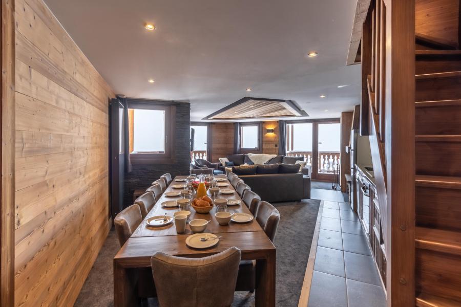 Rent in ski resort 7 room duplex apartment 12 people - Chalet Altitude - Val Thorens - Table