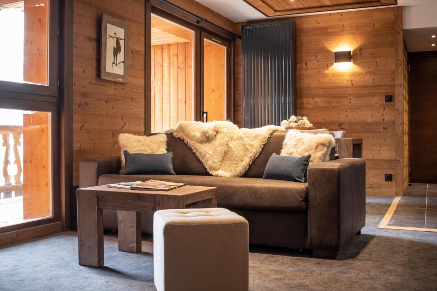 Alquiler al esquí Apartamento 3 piezas para 4 personas - Chalet Altitude - Val Thorens - Mesa baja