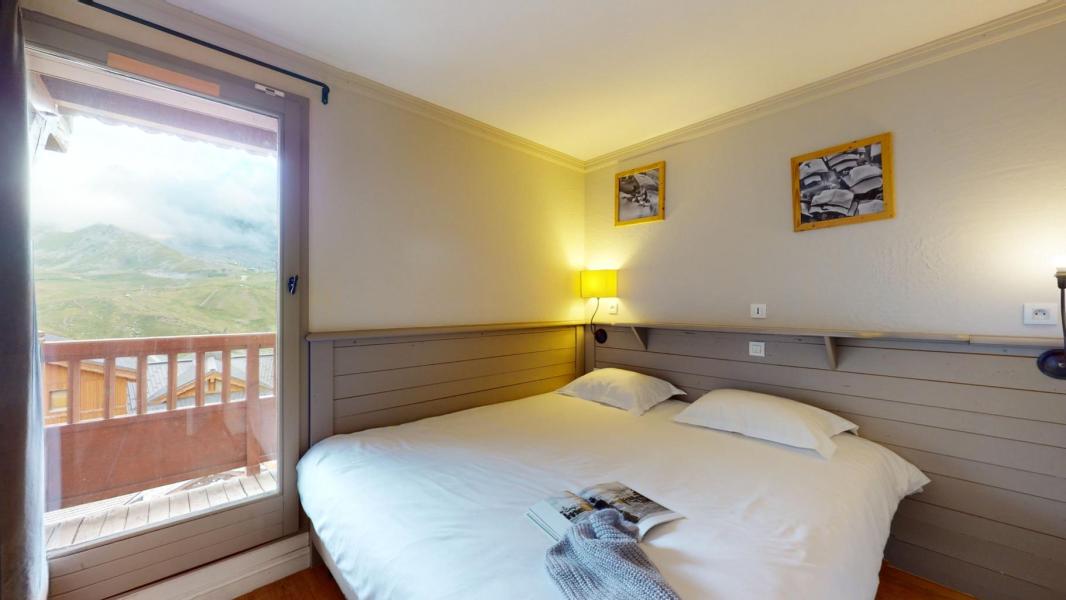 Rent in ski resort Chalet Chamois - Val Thorens - Bedroom