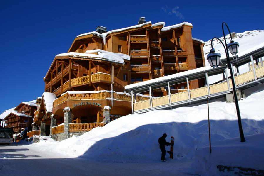 Аренда на лыжном курорте Chalet Val 2400 - Val Thorens - зимой под открытым небом