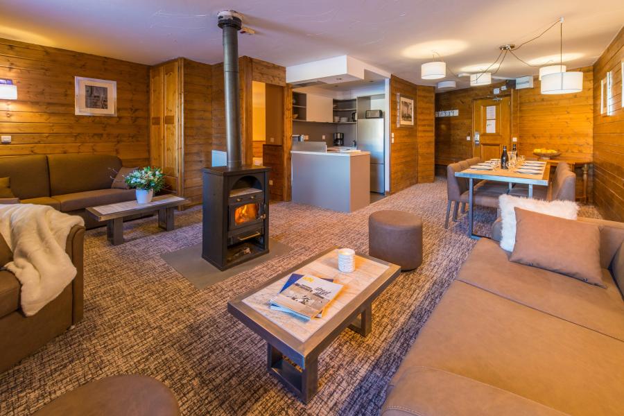 Rent in ski resort 5 room cosy cabin apartment 8-10 people - Chalet Val 2400 - Val Thorens - Living room