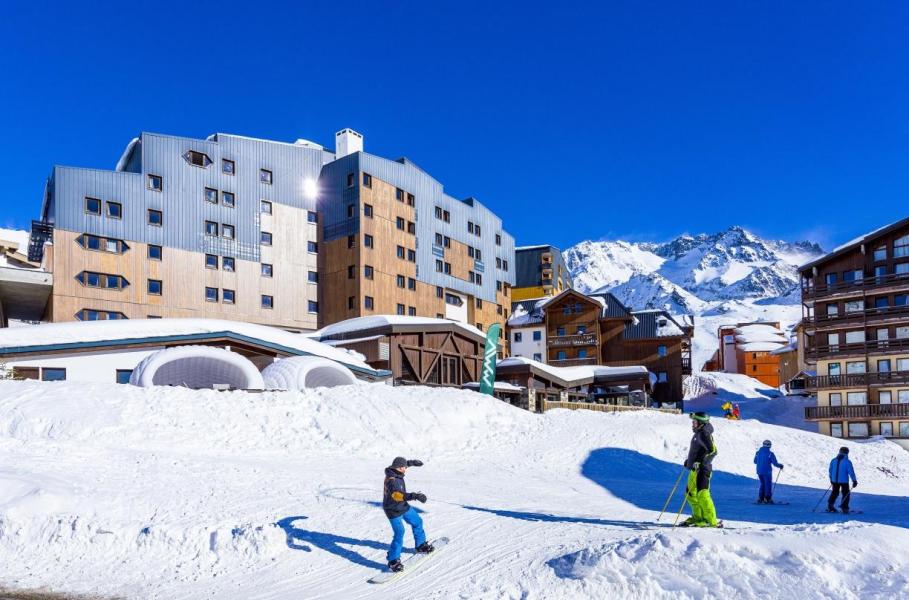 Rent in ski resort Hôtel Club MMV les Arolles - Val Thorens - Winter outside