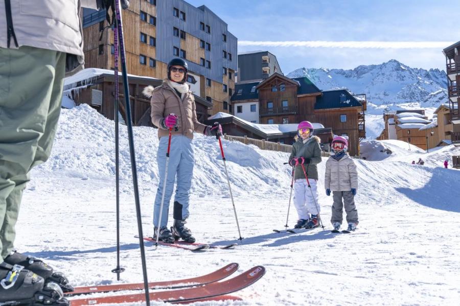 Rent in ski resort Hôtel Club MMV les Arolles - Val Thorens - Winter outside