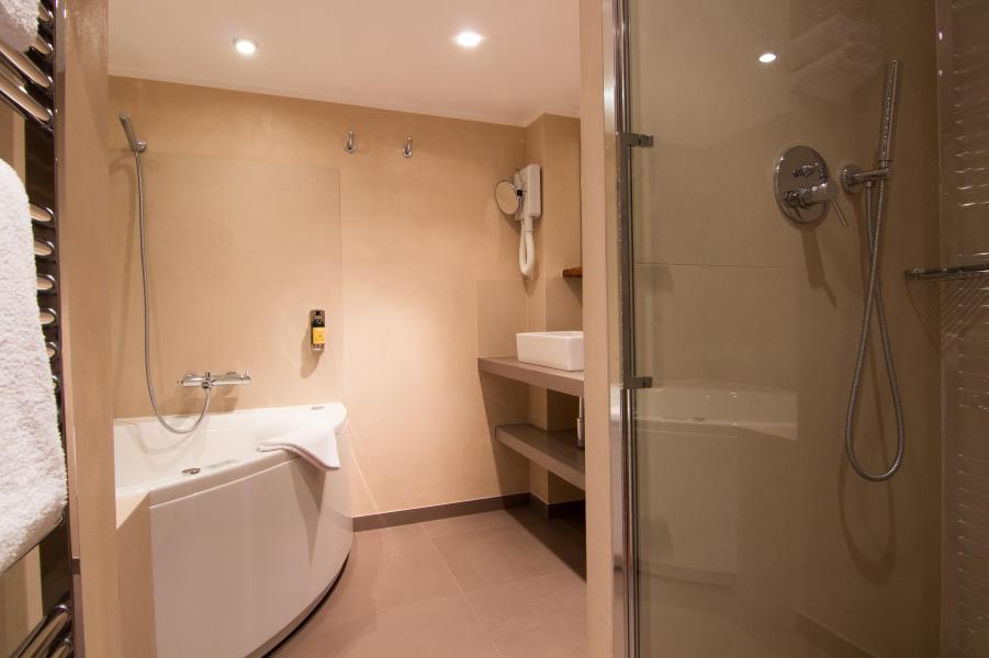 Rent in ski resort Suite 302 (2 people) - Hôtel des 3 Vallées - Val Thorens - Bathroom