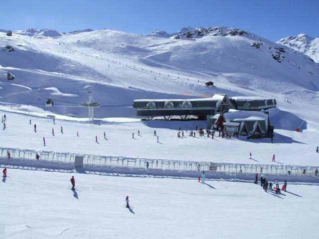 Ski verhuur Les Temples du Soleil Machu - Val Thorens - Buiten winter