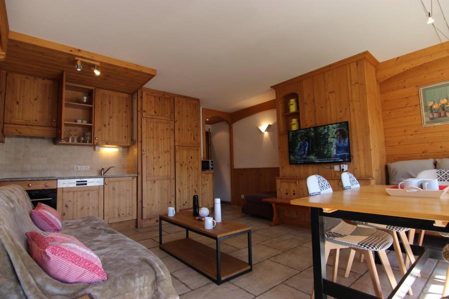 Rent in ski resort 3 room apartment 6 people (10) - Résidence Beau Soleil - Val Thorens - Living room