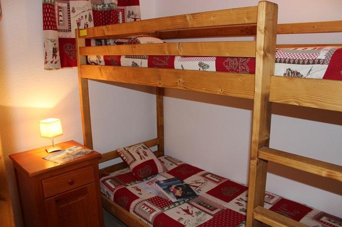 Rent in ski resort 3 room apartment 6 people (8) - Résidence Beau Soleil - Val Thorens - Bunk beds