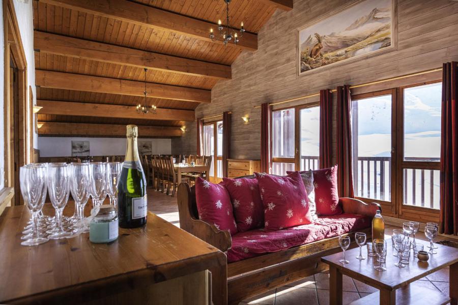 Rent in ski resort 13 room chalet 24 people (Bonhomme) - Résidence Chalet des Neiges Hermine - Val Thorens - Sofa-bed