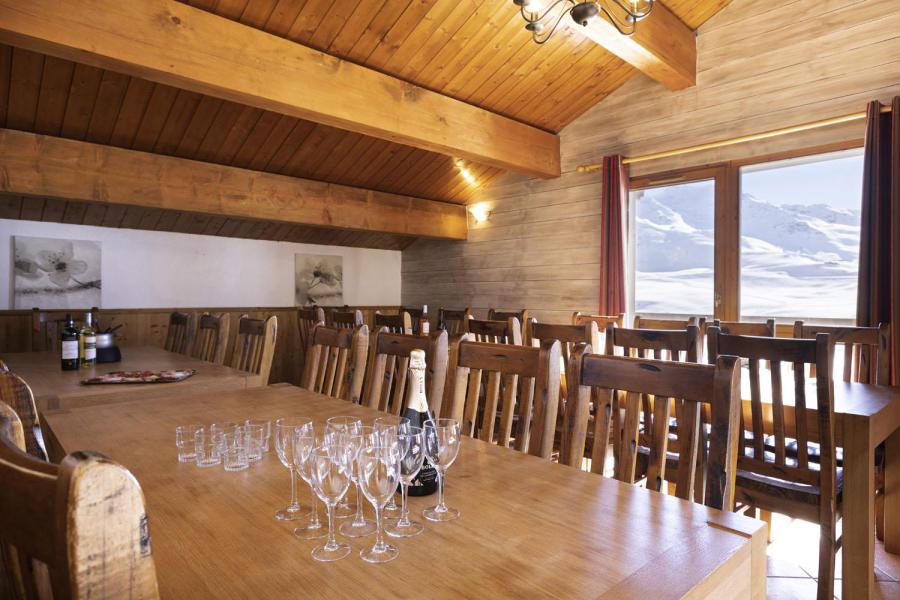 Ski verhuur Chalet 13 kamers 24 personen (Bonhomme) - Résidence Chalet des Neiges Hermine - Val Thorens - Tafel