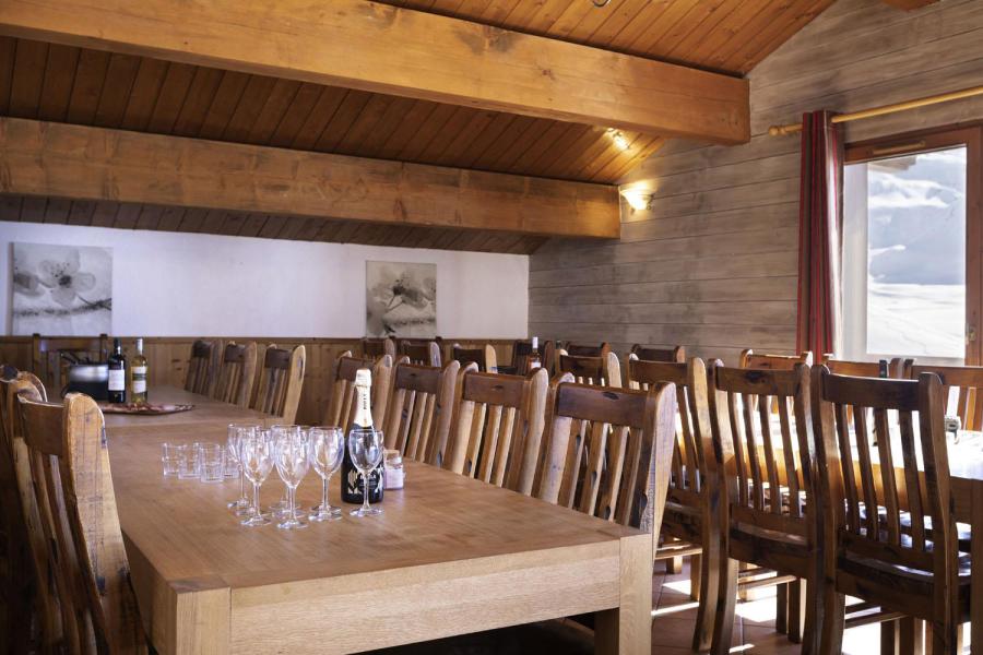 Location au ski Chalet 13 pièces 24 personnes (Bonhomme) - Résidence Chalet des Neiges Hermine - Val Thorens - Table