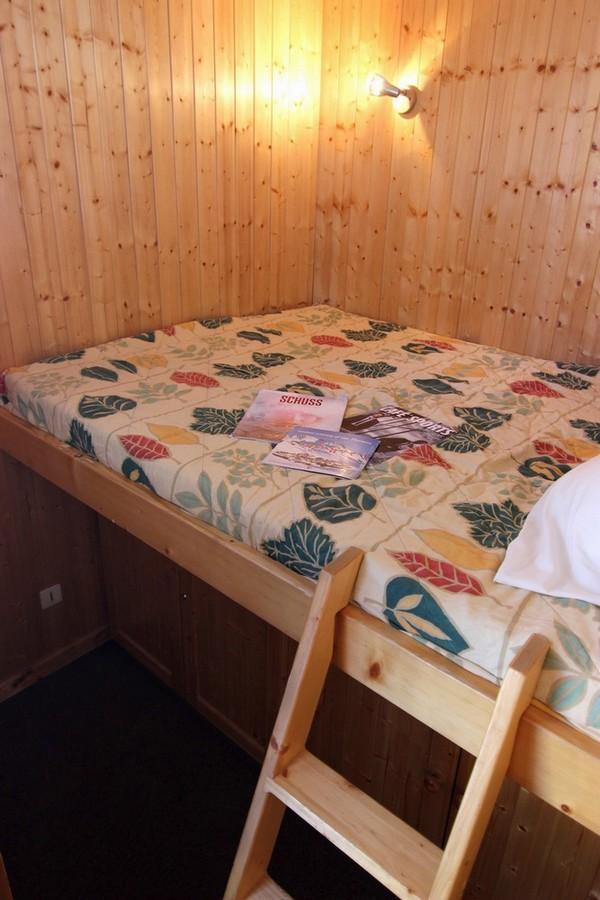 Rent in ski resort Studio cabin 4 people (2100) - Résidence Cimes de Caron - Val Thorens - Bedroom