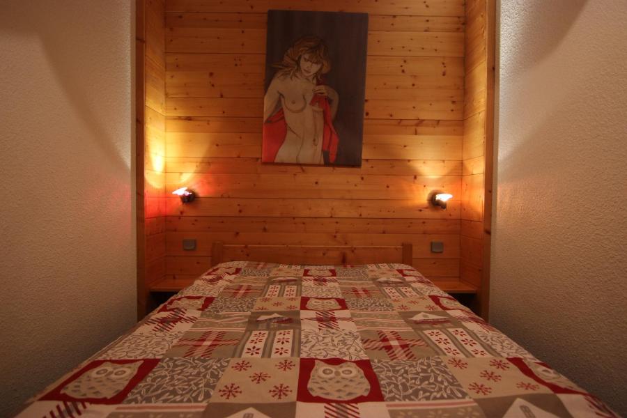 Skiverleih 2-Zimmer-Holzhütte für 6 Personen (26) - Résidence Eterlous - Val Thorens - Schlafzimmer