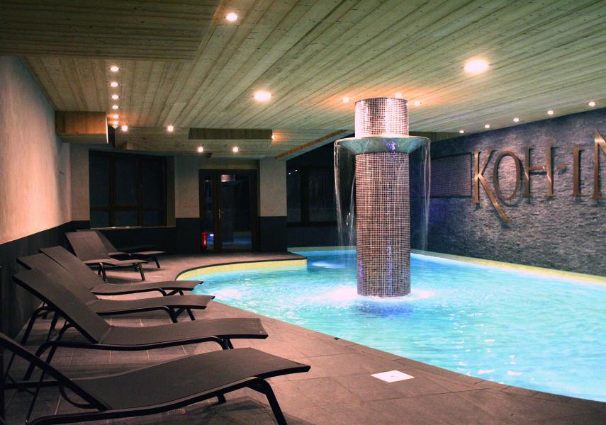 Rent in ski resort Résidence Koh-I Nor - Val Thorens - Swimming pool