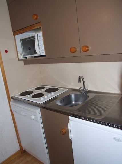 Rent in ski resort Studio cabin 4 people (10) - Résidence l'Orsière - Val Thorens - Kitchenette