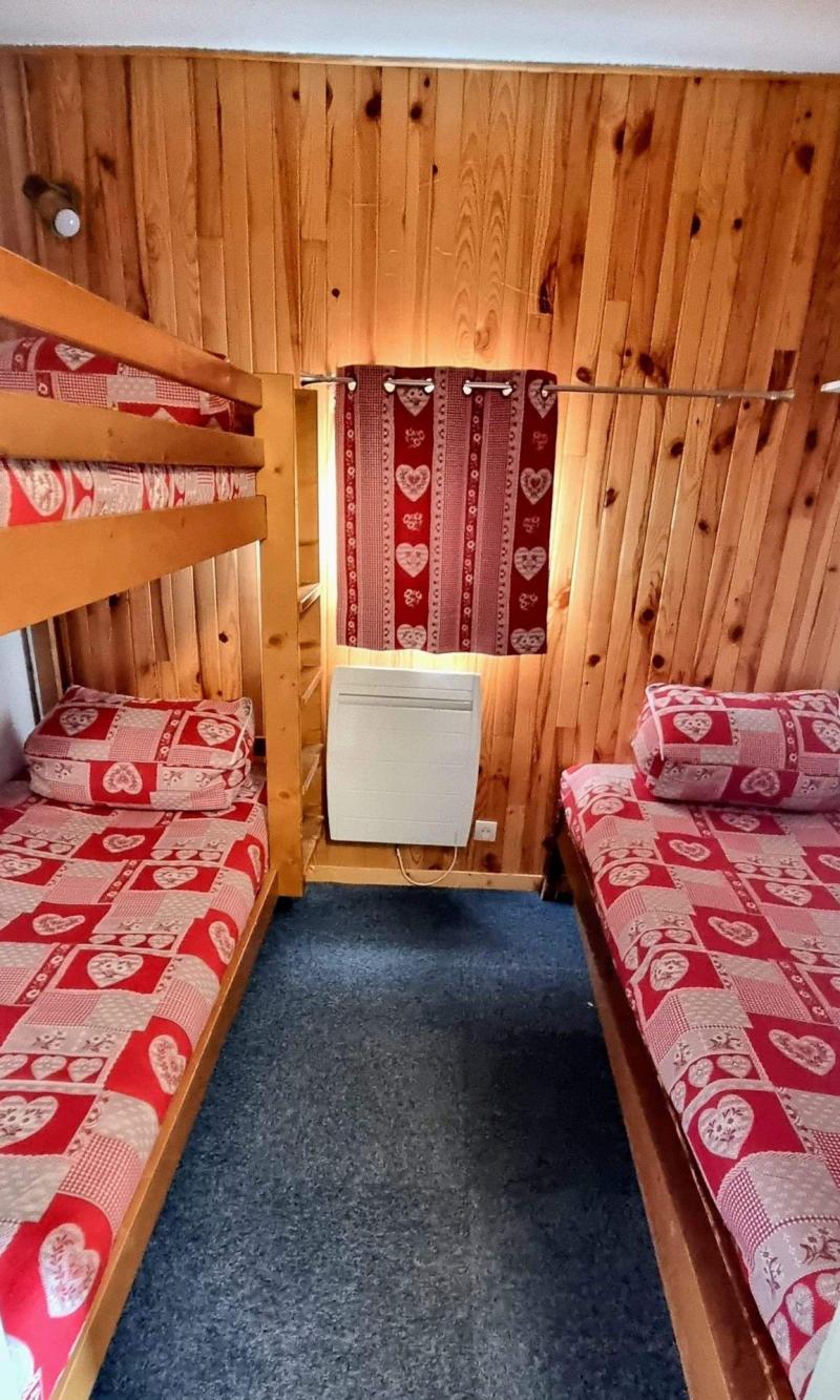 Rent in ski resort Studio cabin 4 people (2) - Résidence l'Orsière - Val Thorens - Apartment