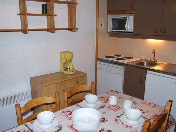 Location au ski Studio cabine 4 personnes (10) - Résidence l'Orsière - Val Thorens - Séjour