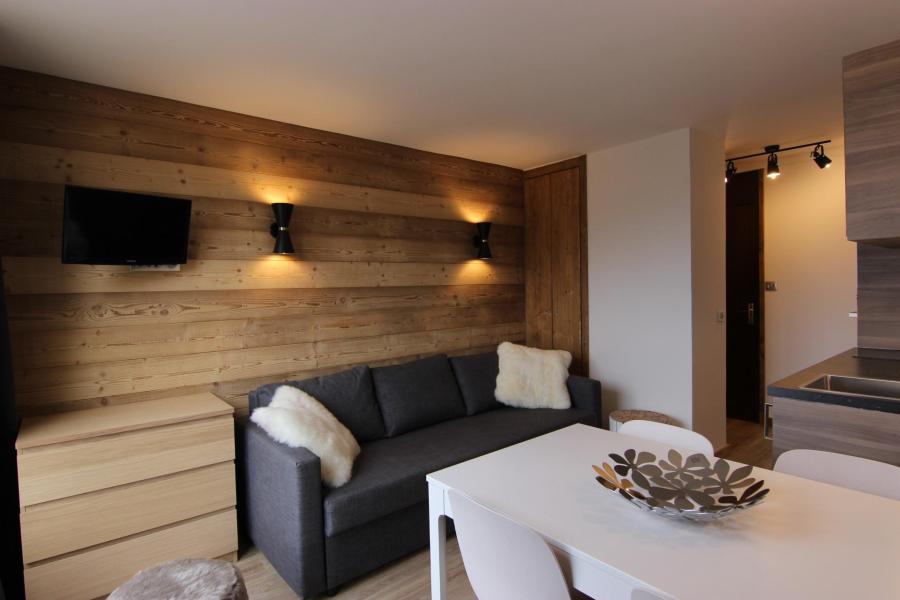 Rent in ski resort Studio cabin 4 people (508) - Résidence les Trois Vallées - Val Thorens - Living room