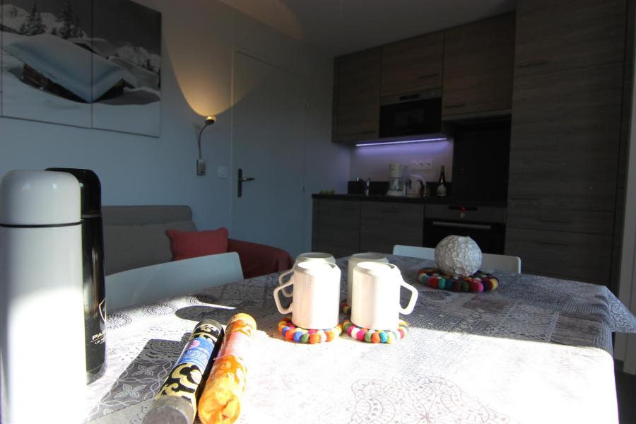 Rent in ski resort 2 room apartment 4 people (52) - Résidence Reine Blanche - Val Thorens - Living room