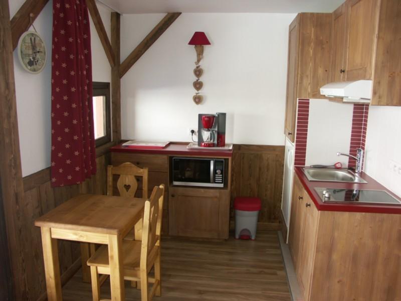 Rent in ski resort Studio 2 people (143) - Résidence Roche Blanche - Val Thorens - Kitchenette