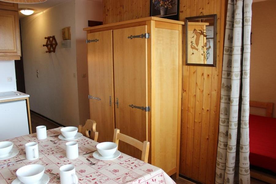 Location au ski Studio cabine 4 personnes (456) - Résidence Vanoise - Val Thorens - Séjour