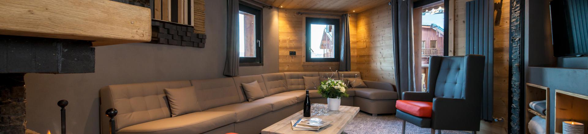 Rent in ski resort 7 room apartment 12-14 people - Chalet Altitude - Val Thorens - Living room