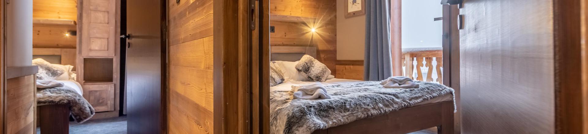Rent in ski resort 7 room duplex apartment 12 people - Chalet Altitude - Val Thorens - Bedroom