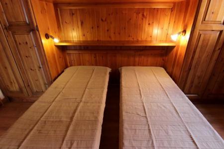 Rent in ski resort 3 room apartment 6 people (2) - Chalet Bouquetin - Val Thorens - Bedroom
