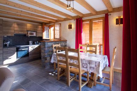 Rent in ski resort 3 room apartment 6 people (2) - Chalet Bouquetin - Val Thorens - Living room