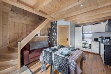 Rent in ski resort 3 room duplex apartment 4 people (ROCHER DE THORENS) - Chalet le Rocher - Val Thorens - Living room