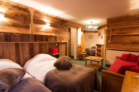 Rent in ski resort Quadruple bedroom (4 people) - Hôtel des 3 Vallées - Val Thorens - Twin beds