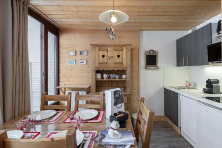 Rent in ski resort Studio sleeping corner 4 people (1) - La Résidence le Roc de Péclet 2 - Val Thorens - Living room