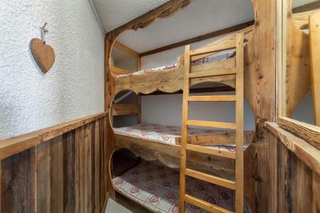 Rent in ski resort Studio sleeping corner 4 people (Y6) - La Résidence le Sérac - Val Thorens - Bedroom
