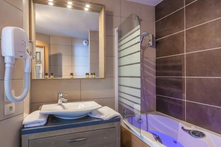 Rent in ski resort Les Balcons Platinium - Val Thorens - Bathroom