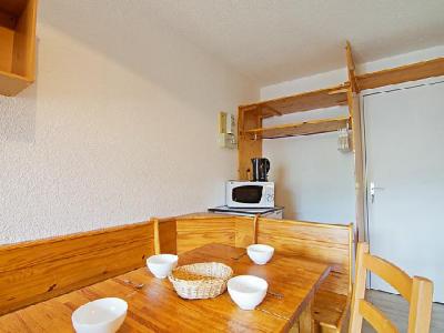 Rent in ski resort 1 room apartment 4 people (20) - Les Cîmes de Caron - Val Thorens - Table