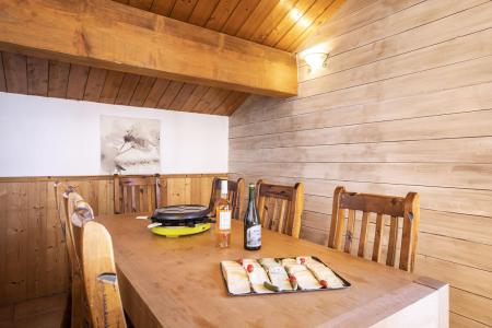 Location au ski Chalet 13 pièces 24 personnes (Bonhomme) - Résidence Chalet des Neiges Hermine - Val Thorens - Table