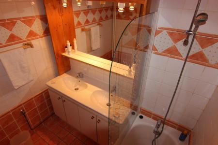 Location au ski Appartement 3 pièces 6 personnes (12) - Résidence Hauts de Chavière - Val Thorens - Salle de bains