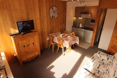 Rent in ski resort Studio 4 people (10) - Résidence Hauts de Chavière - Val Thorens - Living room