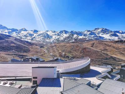 Rent in ski resort Résidence Les Olympiades - Val Thorens - Winter outside