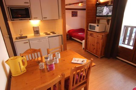 Rent in ski resort 2 room apartment cabin 4 people (37) - Résidence Reine Blanche - Val Thorens - Living room