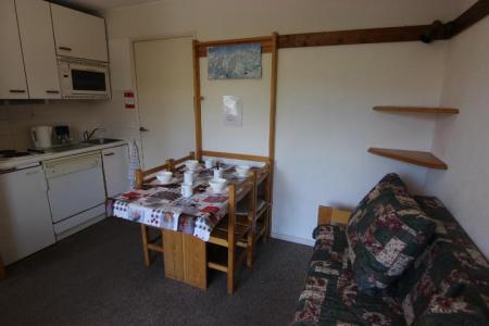 Rent in ski resort 2 room apartment cabin 4 people (9) - Résidence Reine Blanche - Val Thorens - Living room